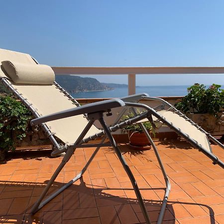 ⭑ Terrace + Sea Views + Private Beach. What Else? ⭑ توسا ذي مار المظهر الخارجي الصورة
