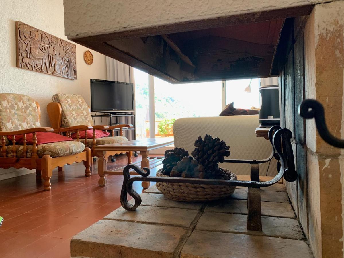 ⭑ Terrace + Sea Views + Private Beach. What Else? ⭑ توسا ذي مار المظهر الخارجي الصورة